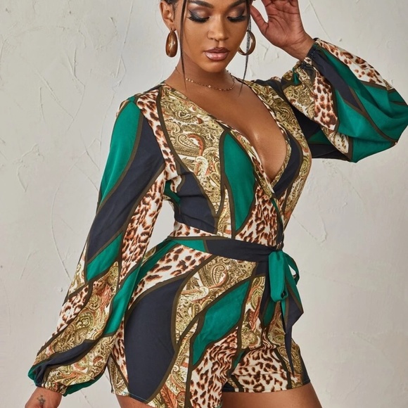 SHEIN SXY Leopard & Paisley Print Colorblock Lantern Sleeve Belted Romper - Picture 6 of 14